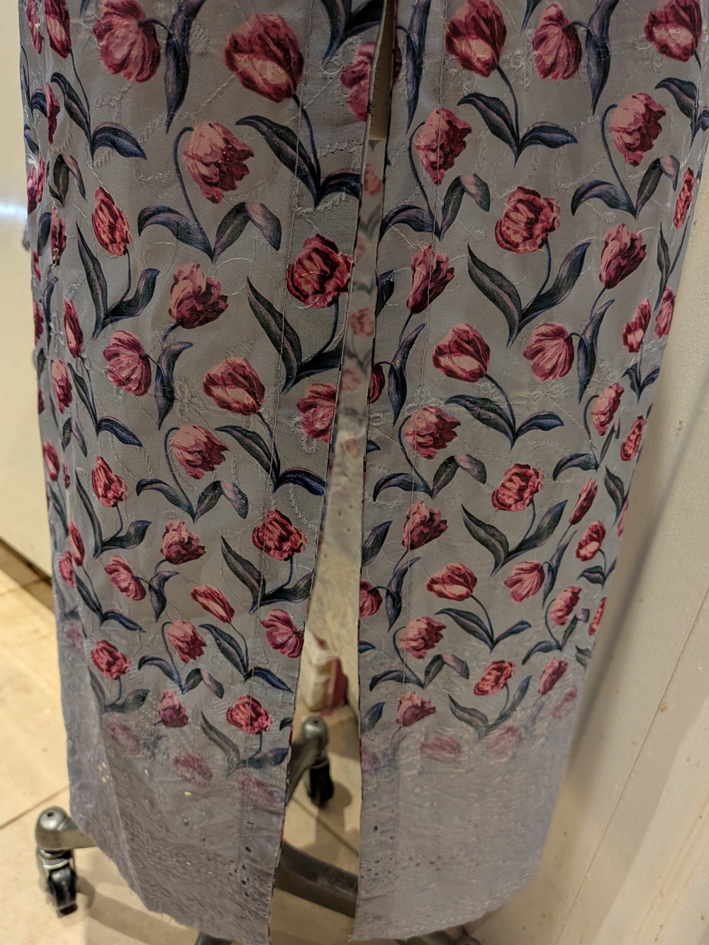 Floral Print Maxi Dress in Light Lavender - Picture 4 of 6